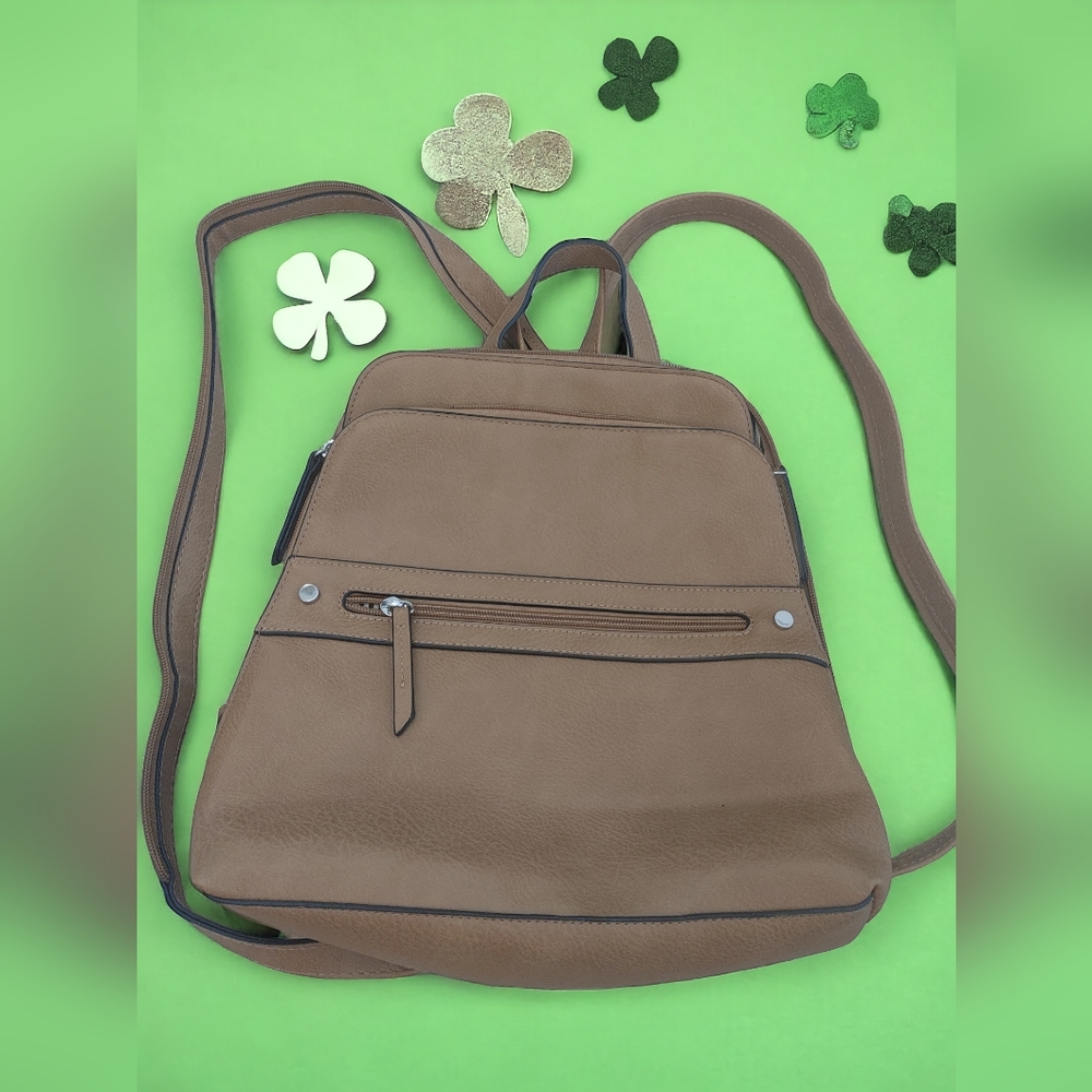 Seven days backpack bag never used